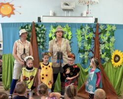 Divadlo Letadlo, a úžasná pohádka Léto