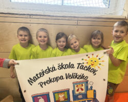 Účast na florbalovém turnaji