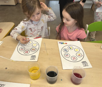 Bádání a experimentování s barvami a elektřinou